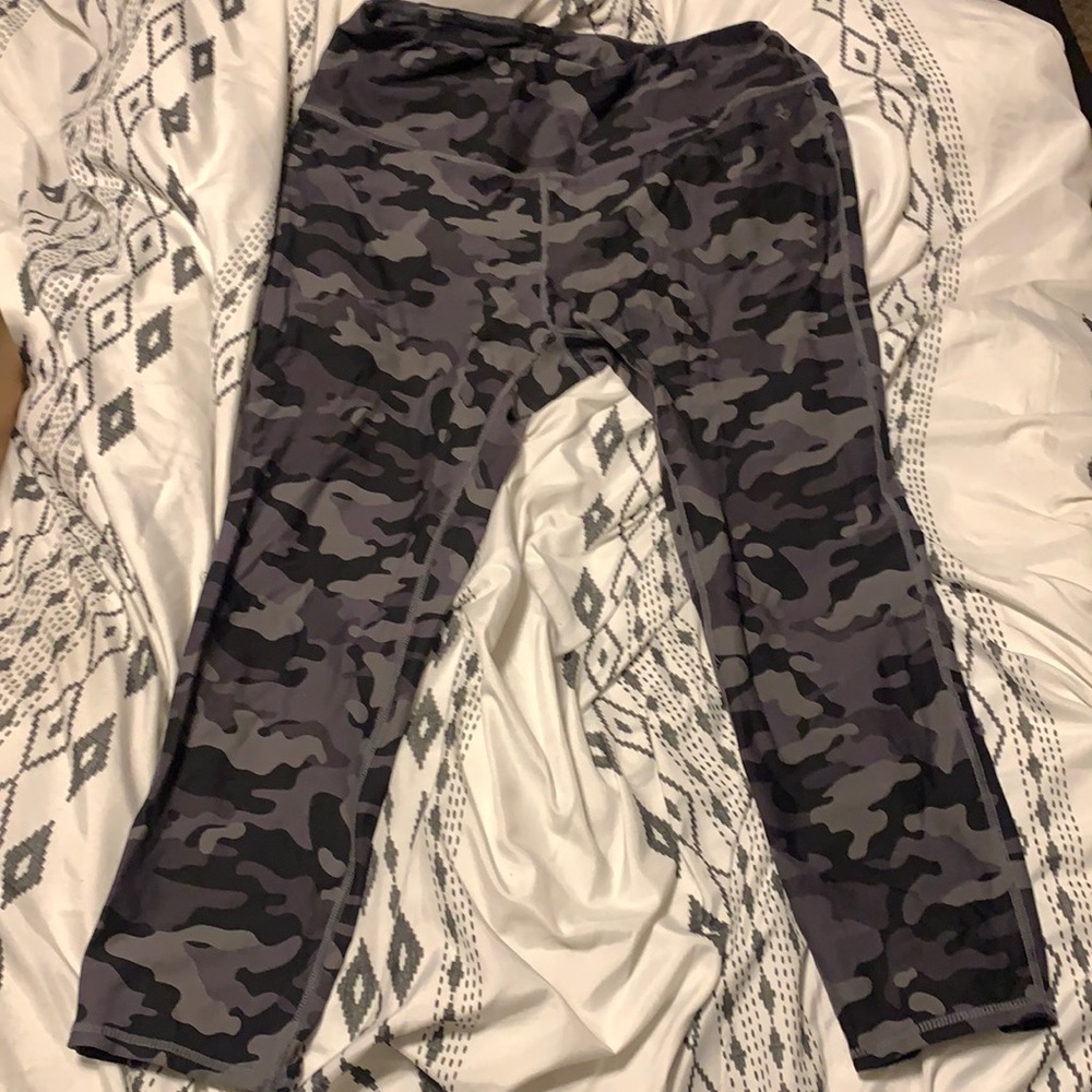Black Camouflage Yoga Pants